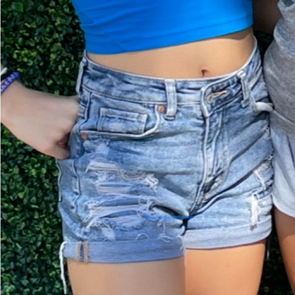 American Eagle mom Jean shorts. Size 00